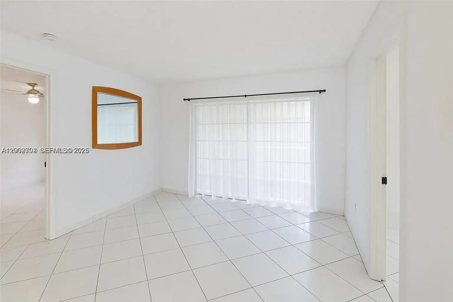 2600 Collins Ave # 405, Miami Beach FL 33140 photo 3