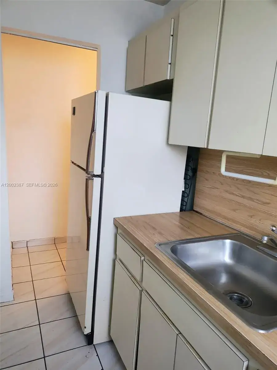 525 SW 56th Ave # 525, Miami FL 33134 photo 3