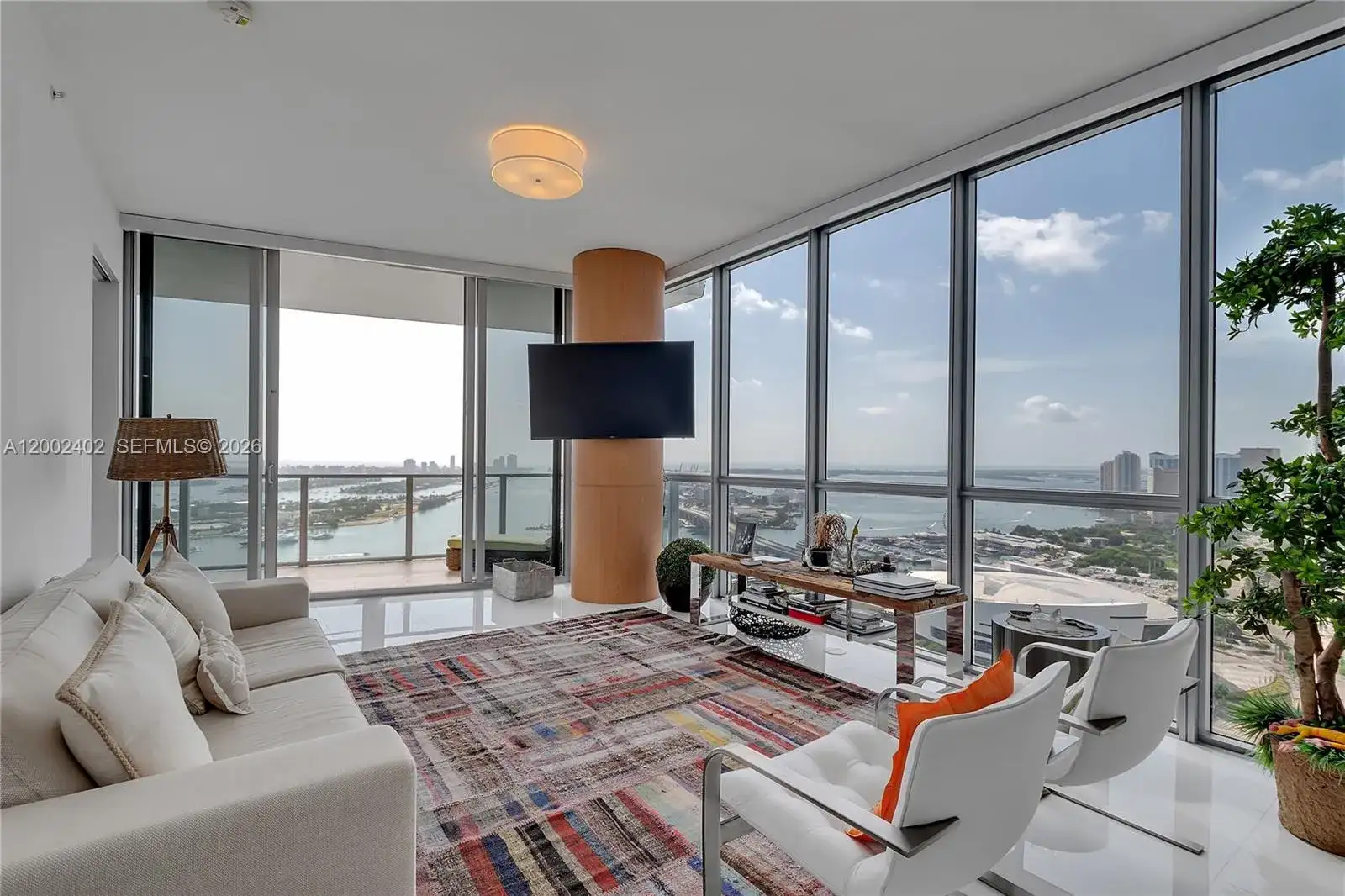 1100 Biscayne Blvd # 3901, Miami FL 33132 photo 3