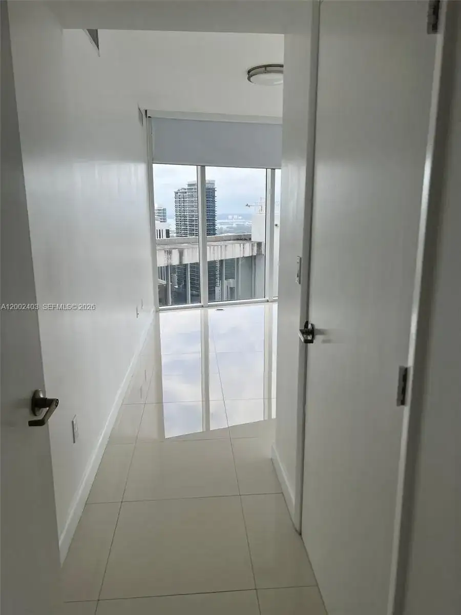 475 Brickell Ave # 5508, Miami FL 33131 photo 3