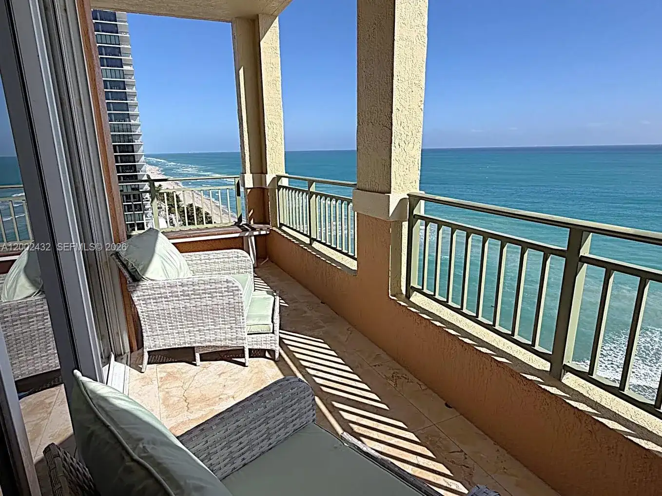 2080 S Ocean Dr, Hallandale Beach FL 33009 photo 2