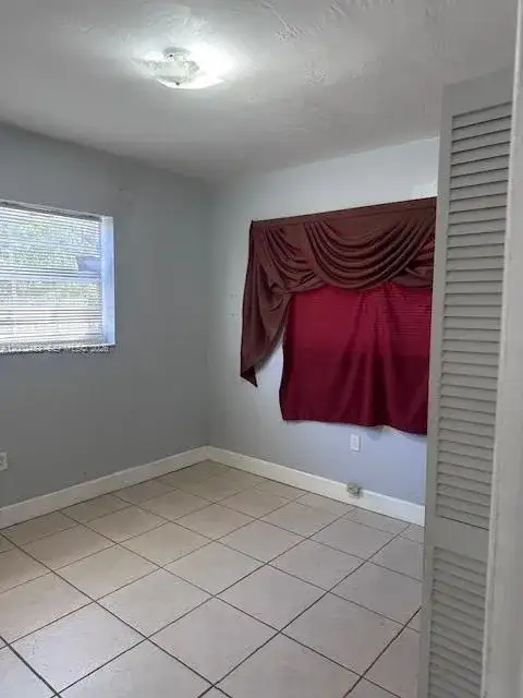 3725 NW 23rd Ave # 2, Miami FL 33142 photo 3