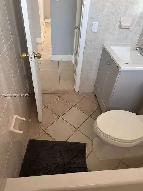 3725 NW 23rd Ave # 2, Miami FL 33142 photo 5