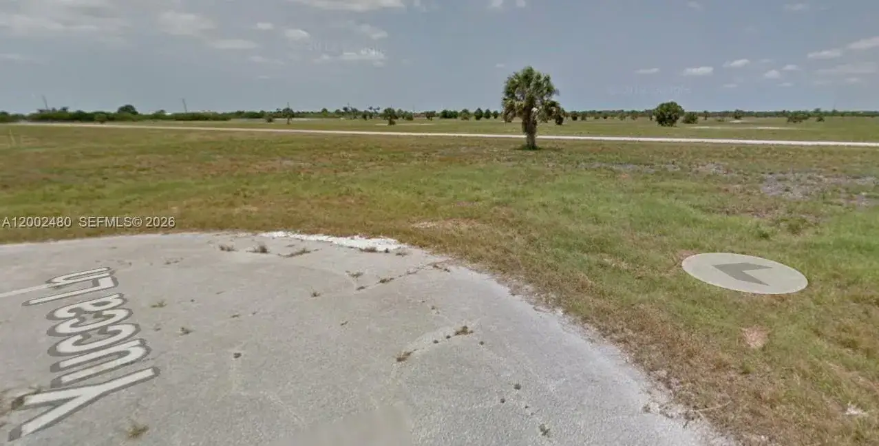 1 Yucca Lane, Other City - In The State Of Florida FL 33946