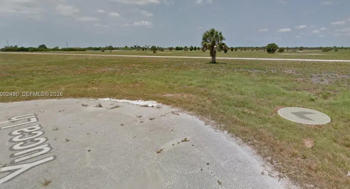 1 Yucca Lane, Other City - In The State Of Florida FL 33946