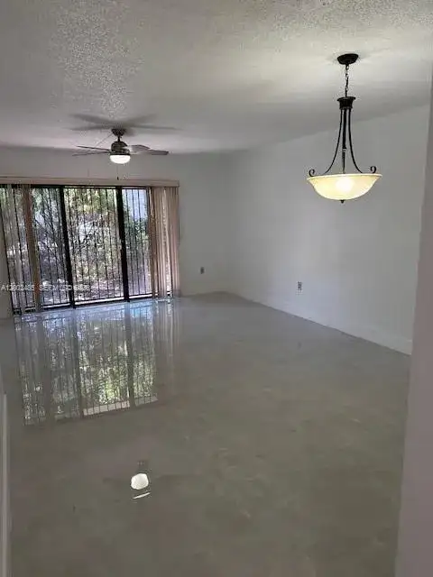 5835 W 20th Ave # 106, Hialeah FL 33012 photo 4