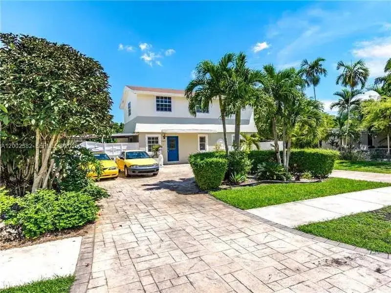 5025 SW 98th Avenue Rd, Miami FL 33165 photo 2