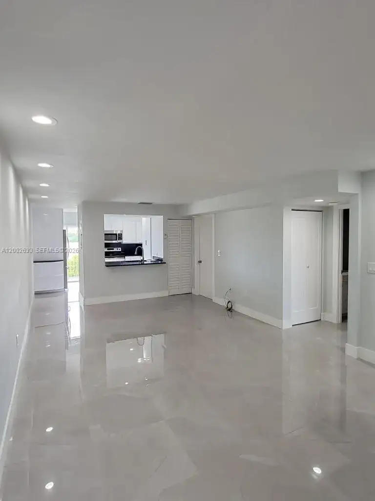 199 SW 12th Ave # C, Miami FL 33130 photo 4