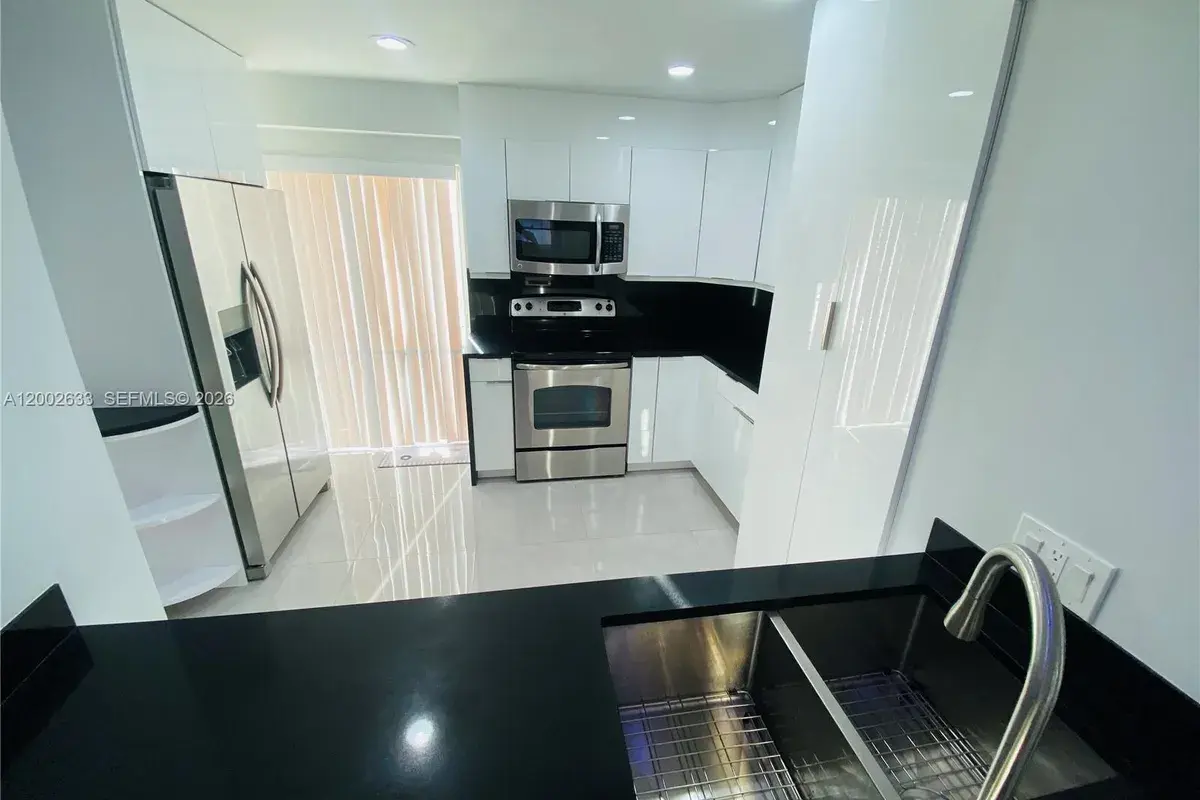 199 SW 12th Ave # C, Miami FL 33130