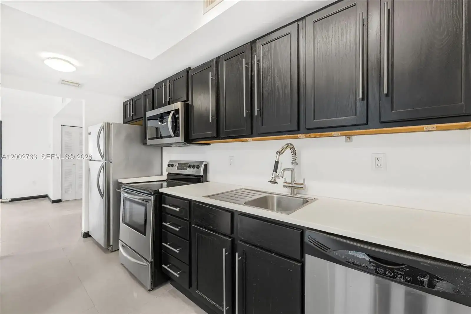 1876 SW 11th Ter # 302, Miami FL 33135 photo 2