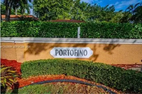 11459 Lakeview Dr # 7A, Coral Springs FL 33071 photo 2