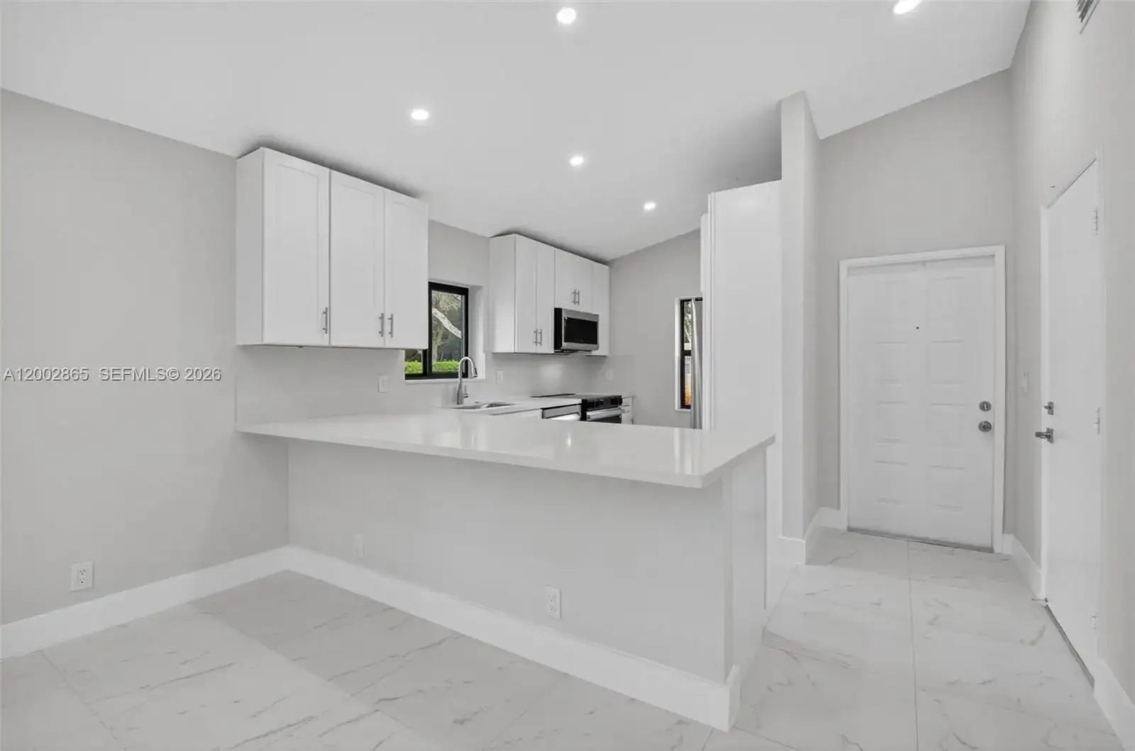 8067 Summerbreeze Ln, Boca Raton FL 33496 photo 2