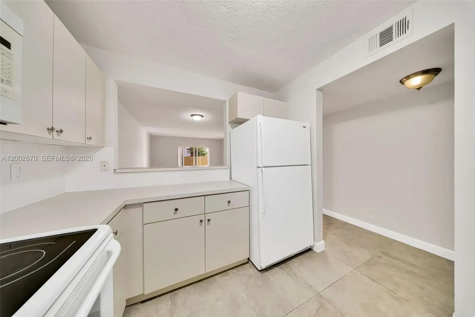 2610 W 76th St # 106, Hialeah FL 33016 photo 4