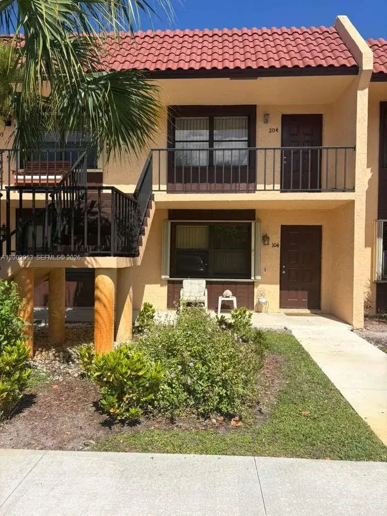 5937 Forest Hill Blvd # 204, West Palm Beach FL 33415
