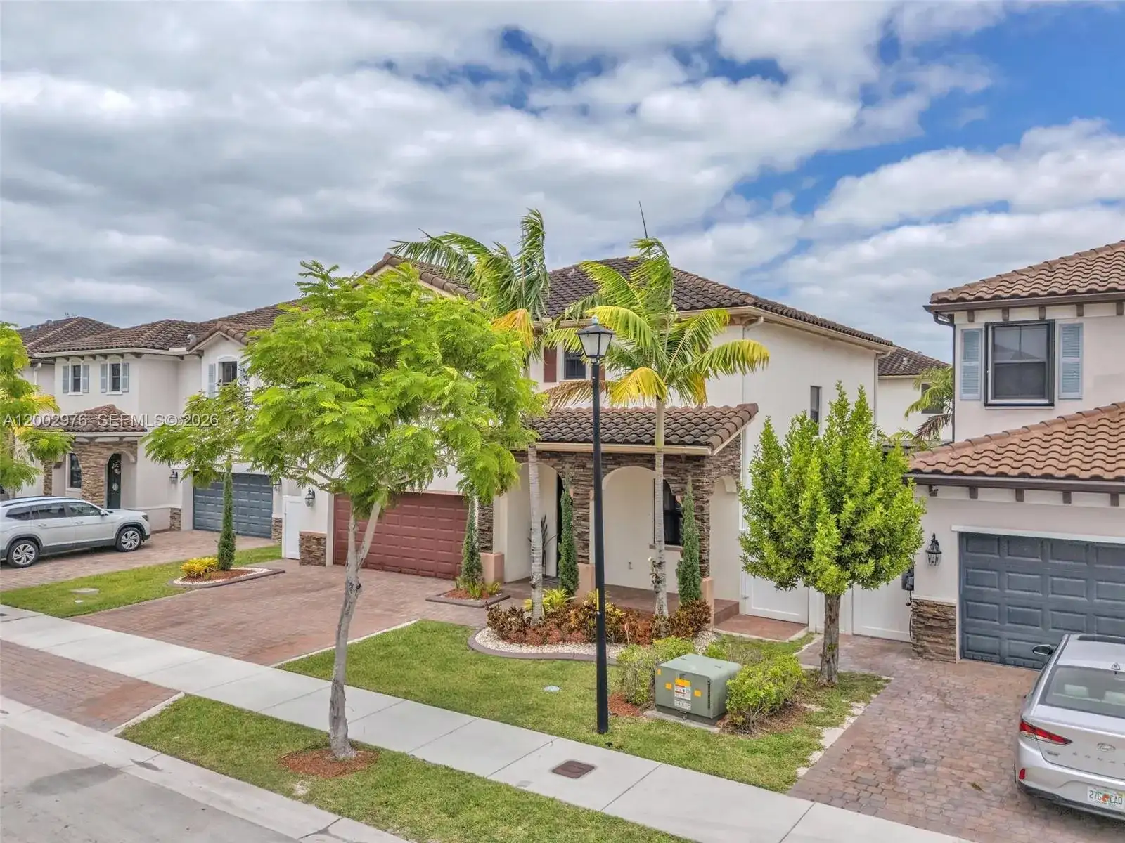 3525 W 94th St, Hialeah FL 33018 photo 2