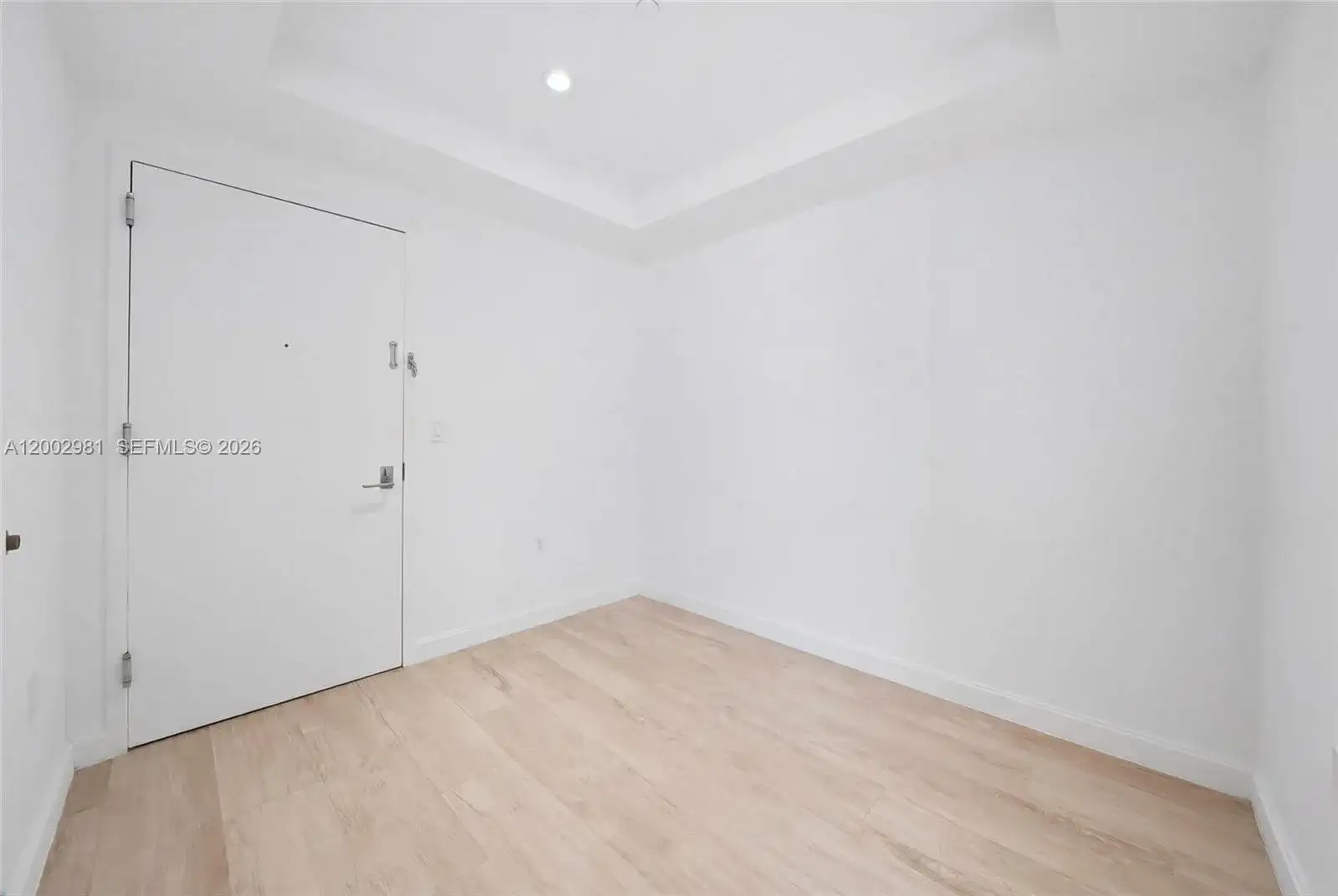 55 SW 9th St # 3106, Miami FL 33130 photo 4