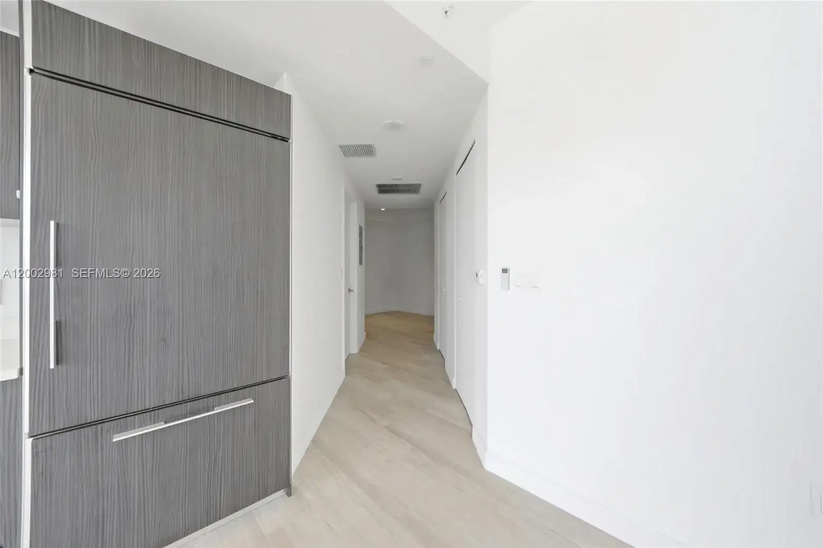 55 SW 9th St # 3106, Miami FL 33130 photo 5
