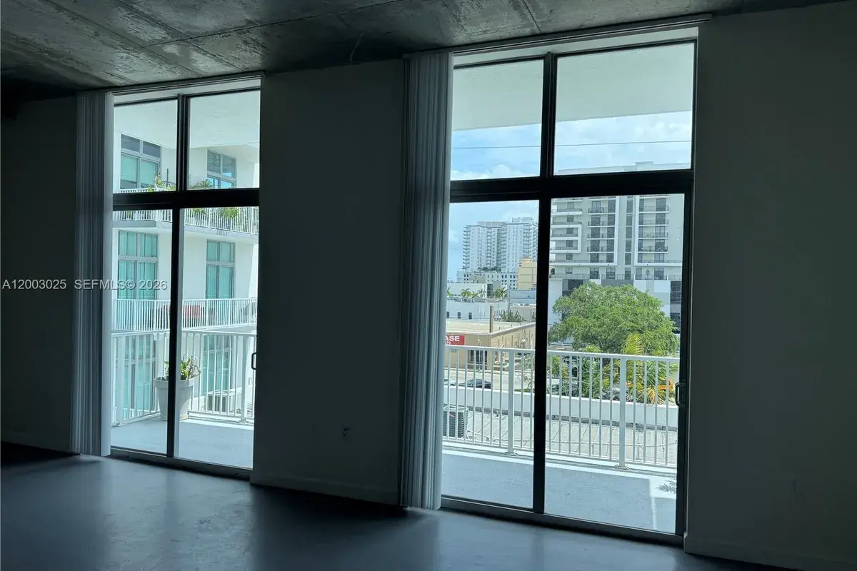 2100 Van Buren St # 412, Hollywood FL 33020