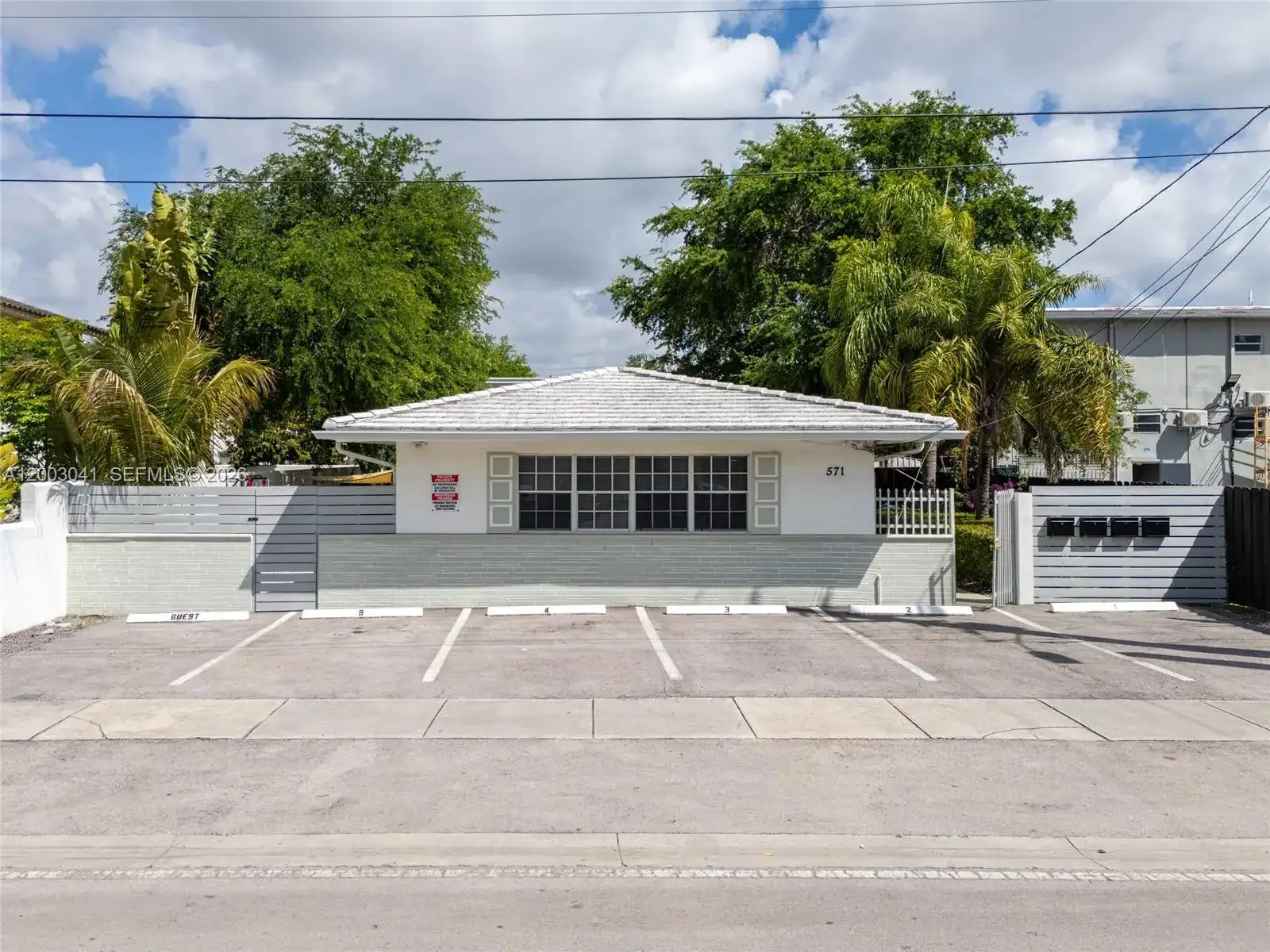 571 NE 67th St, Miami FL 33138 photo 2