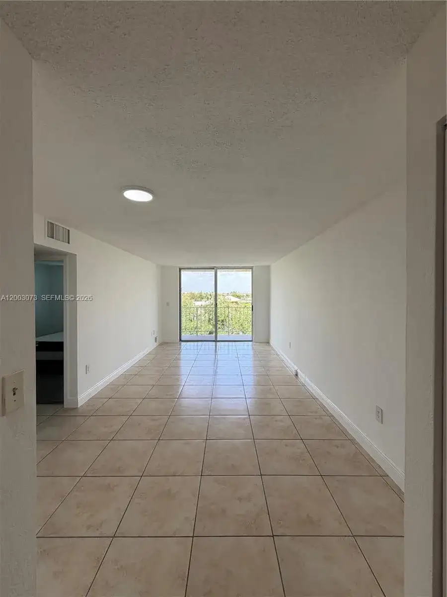 1805 Sans Souci Blvd # 526, North Miami FL 33181 photo 2