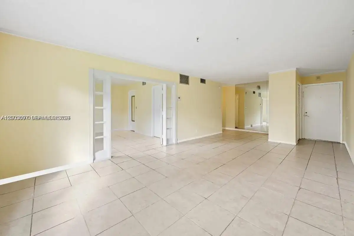 124 NE 19th Ct # 114B, Wilton Manors FL 33305 photo 3