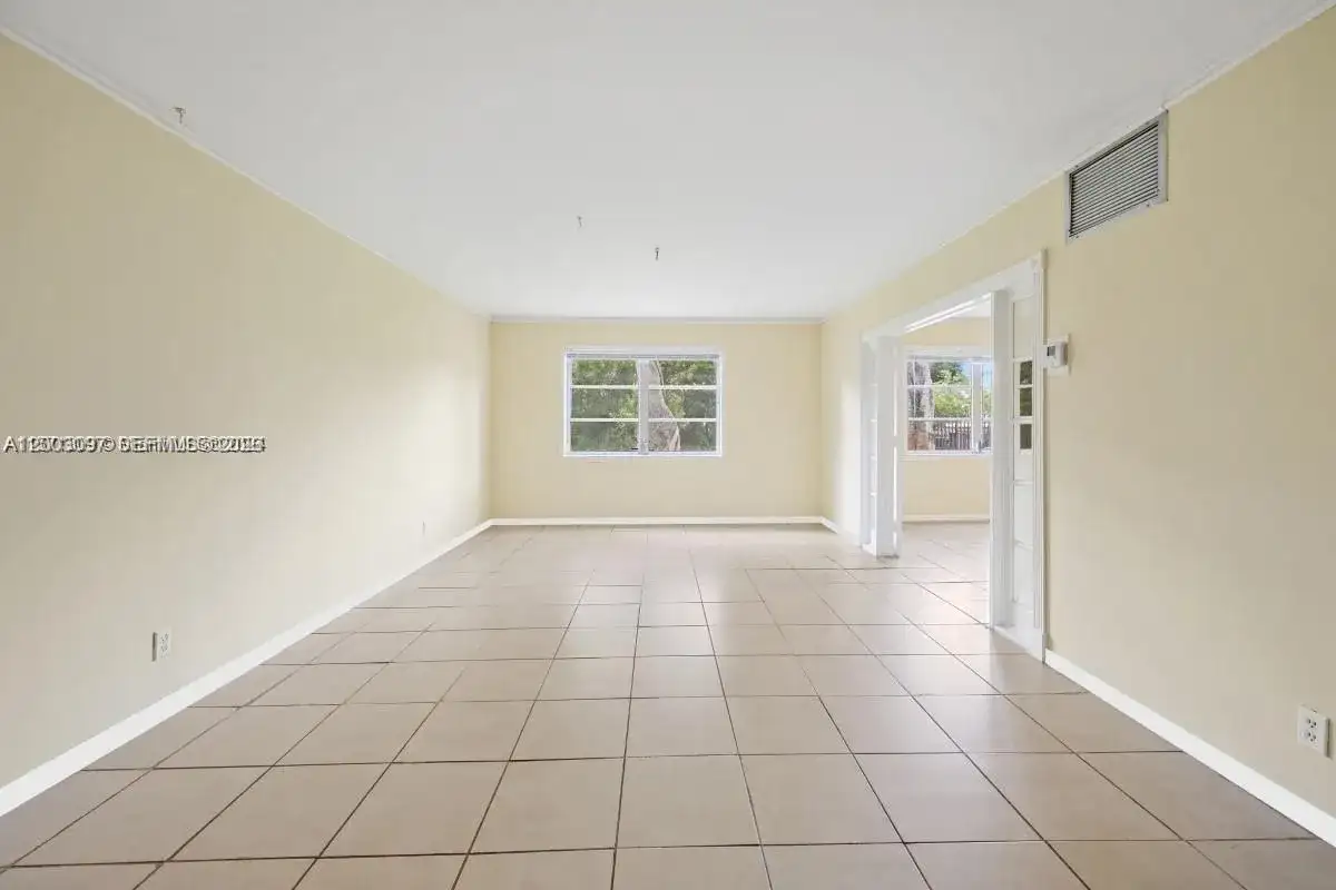 124 NE 19th Ct # 114B, Wilton Manors FL 33305 photo 5