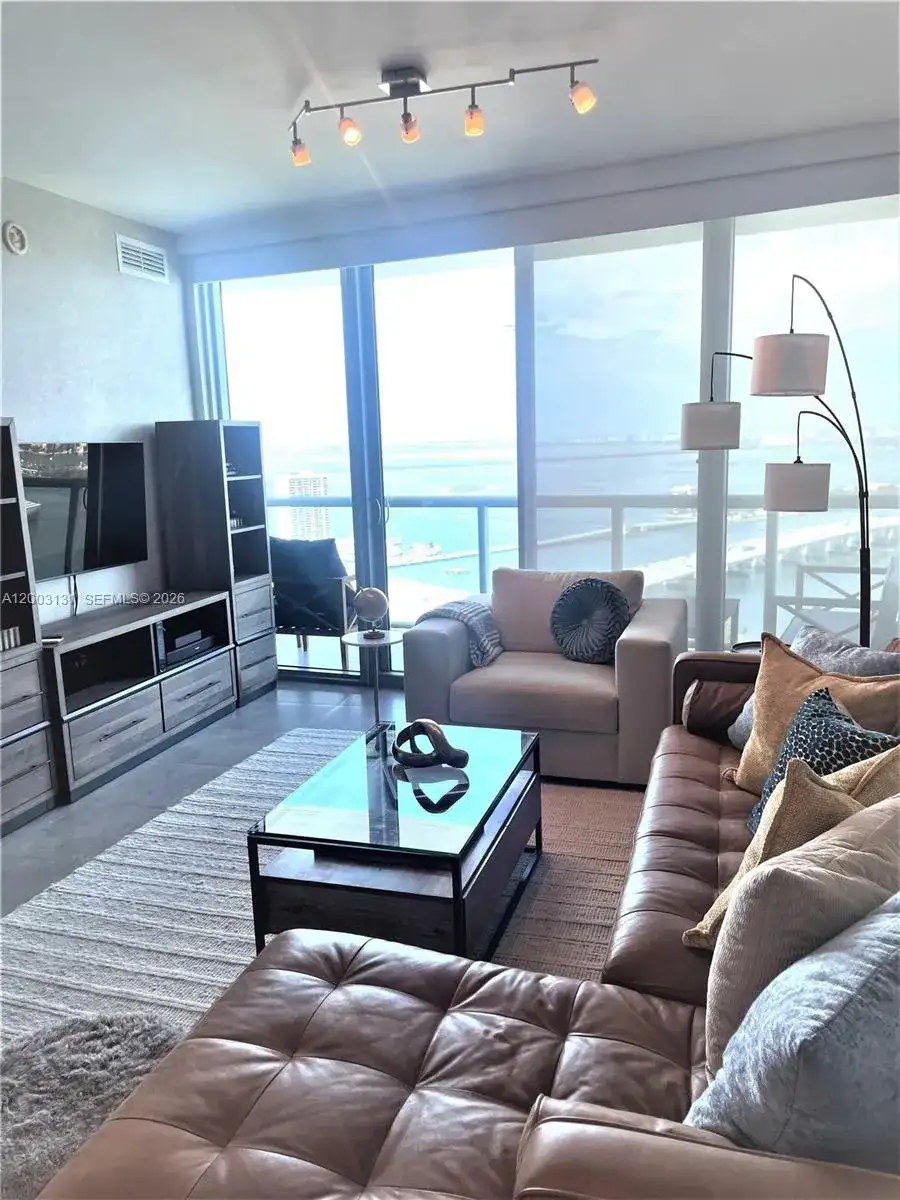 888 Biscayne Blvd # 4310, Miami FL 33132 photo 5