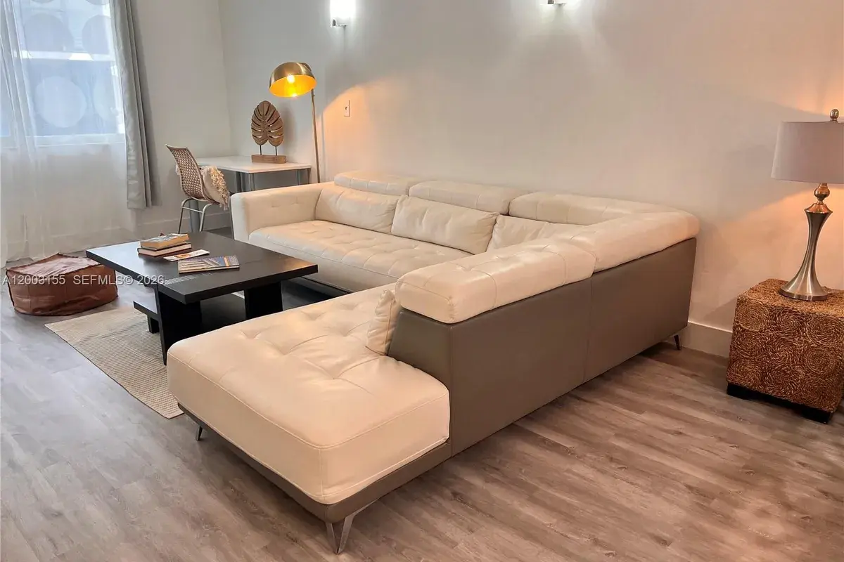 240 Galen Dr # 302, Key Biscayne FL 33149