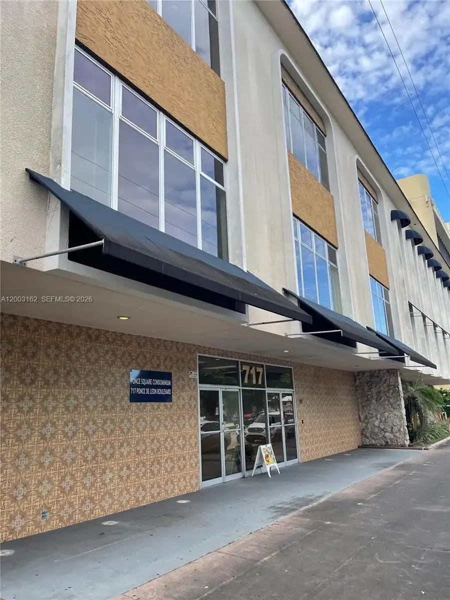 717 Ponce De Leon Blvd # 323, Coral Gables FL 33134