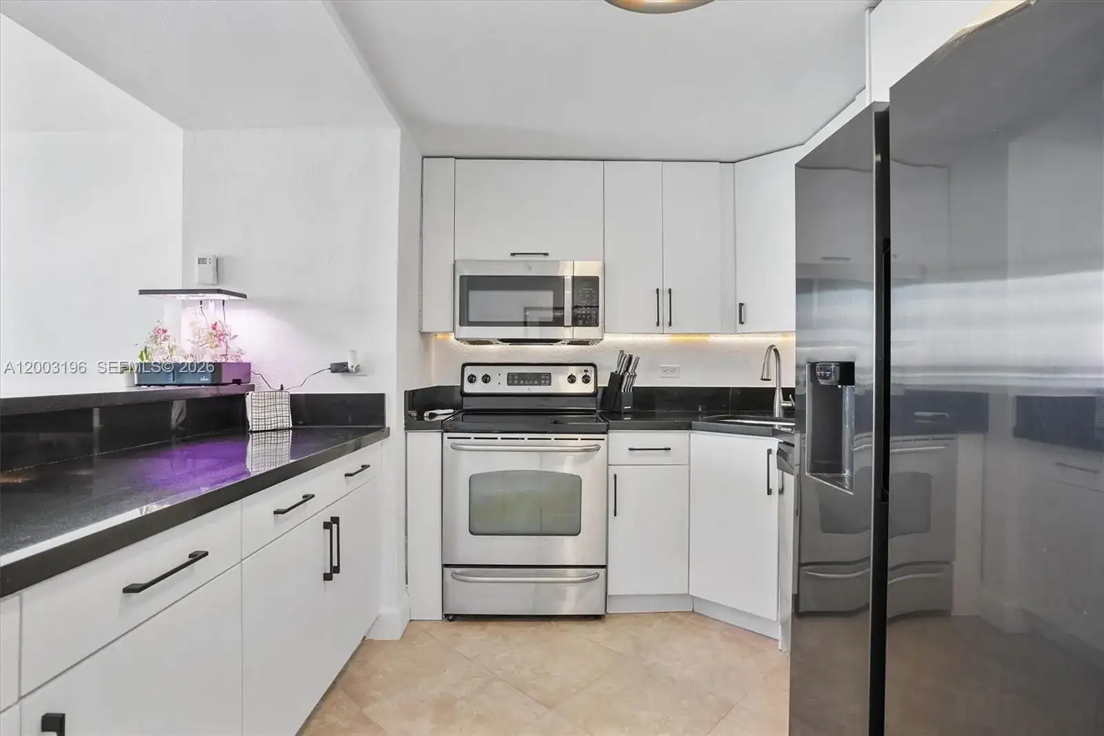 7501 E Treasure Dr, North Bay Village FL 33141 photo 5