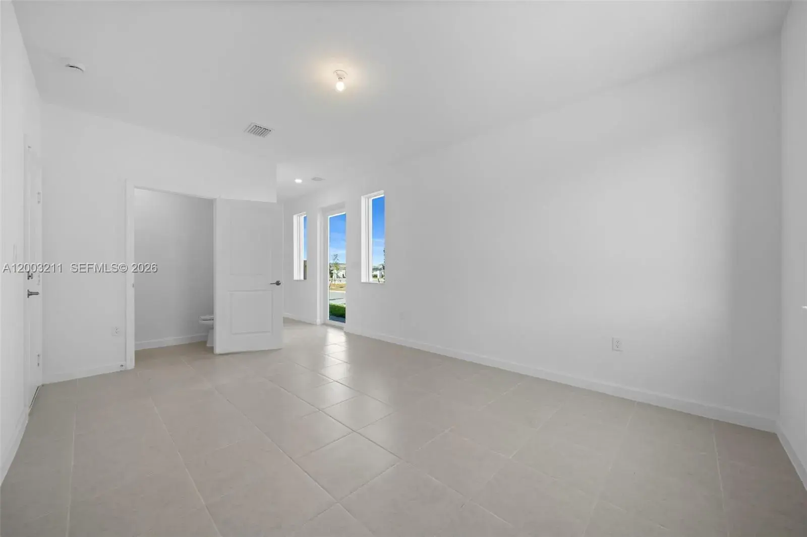 715 SE 15th St, Homestead FL 33034 photo 5