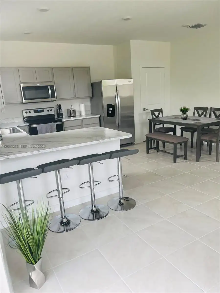 916 SE 19th St # 916, Homestead FL 33034 photo 4