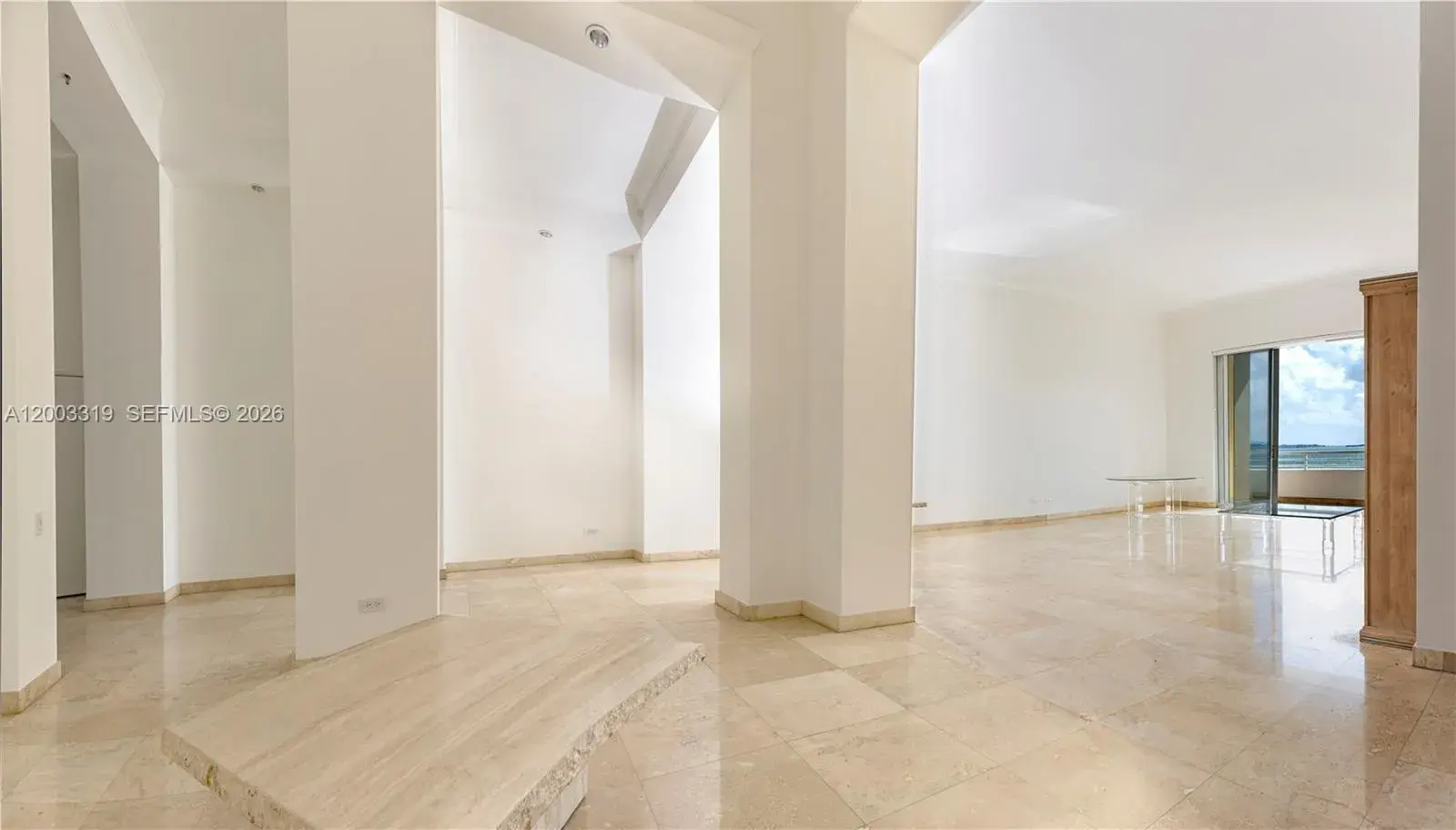 808 Brickell Key Dr # 404, Miami FL 33131