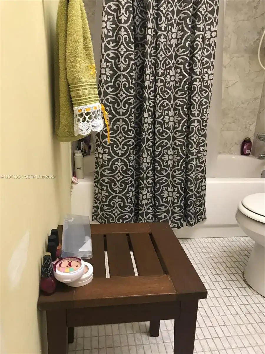 200 172nd St # 207, Sunny Isles Beach FL 33160 photo 5