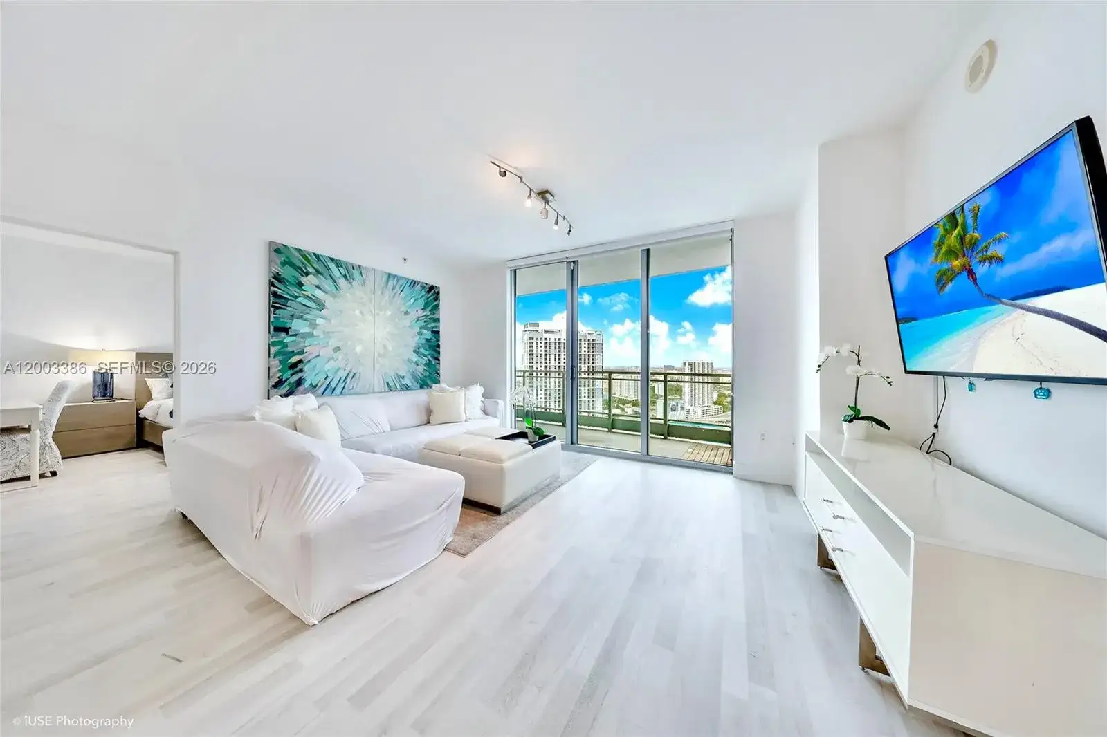 90 SW 3rd St # 3109, Miami FL 33130 photo 3