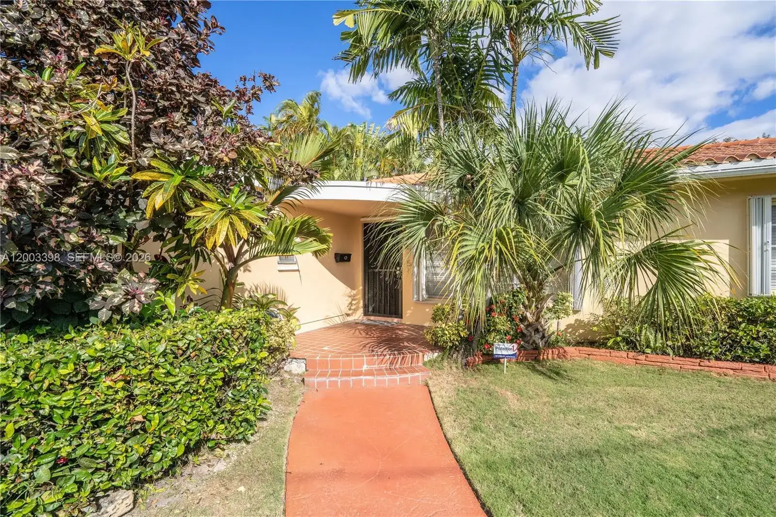 475 S Shore Dr, Miami Beach FL 33141 photo 3
