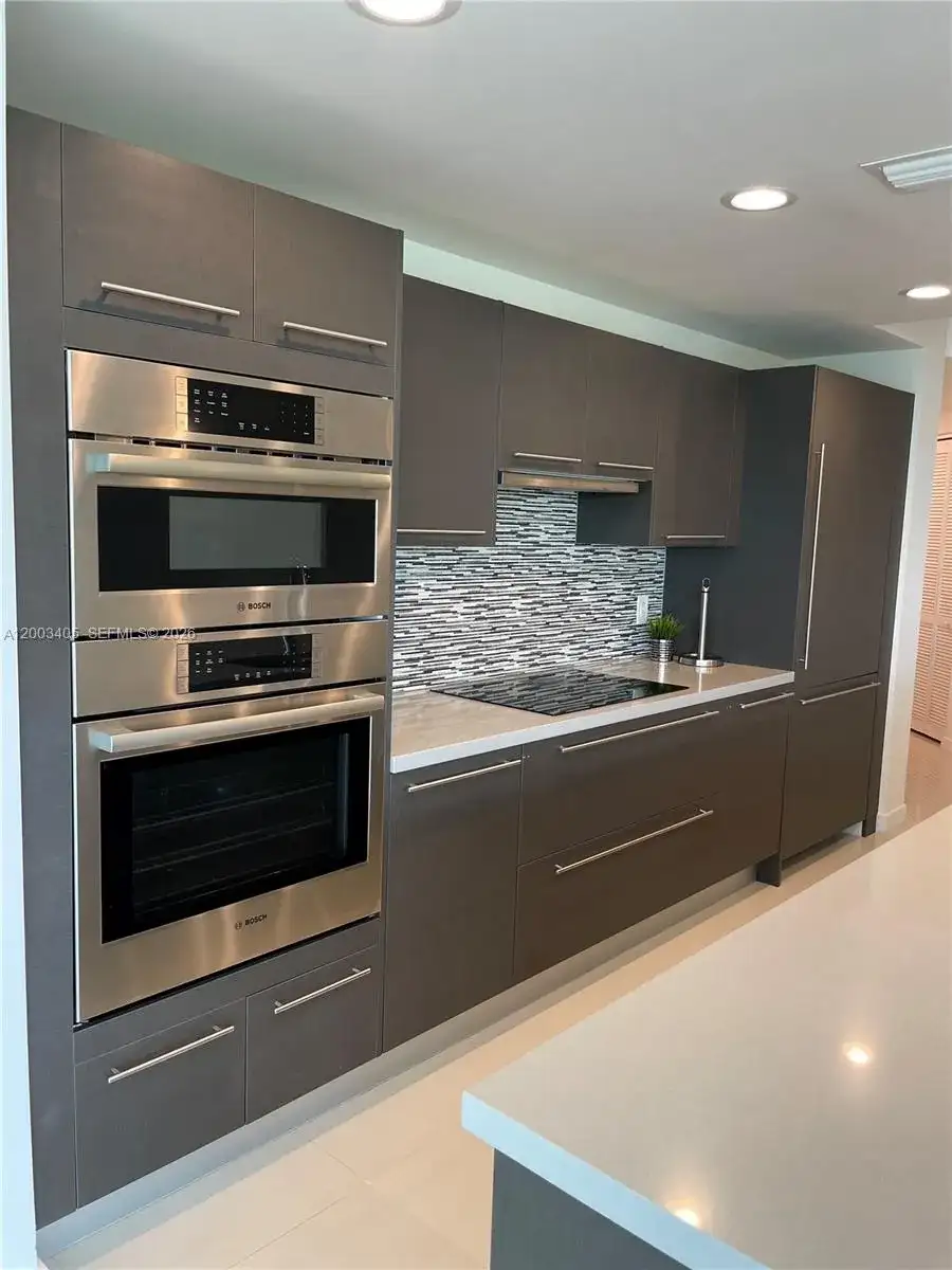 7751 NW 107th Ave # 411, Doral FL 33178 photo 4