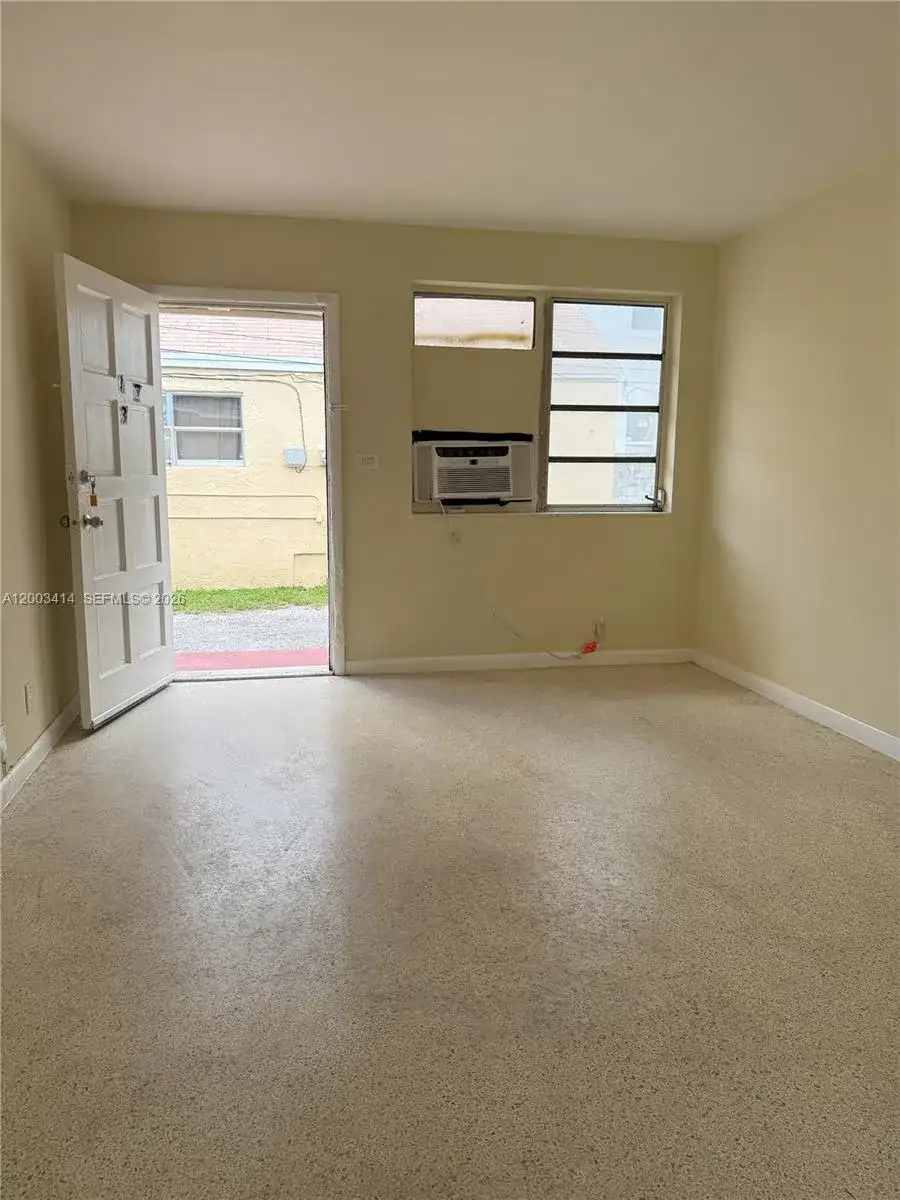 1725 NW 59th St # 3, Miami FL 33142 photo 3