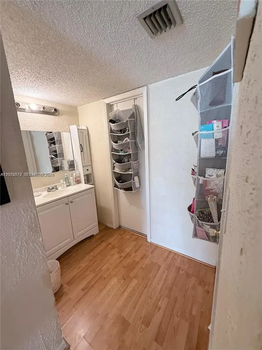 7501 NW 16th St # 3207, Plantation FL 33313 photo 5