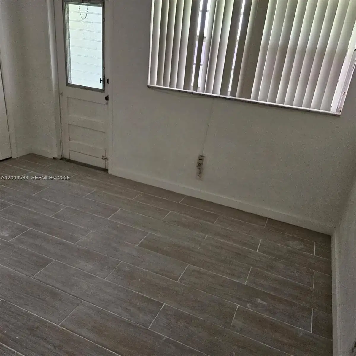 230 SW 11th Ave # 14, Hallandale Beach FL 33009 photo 2