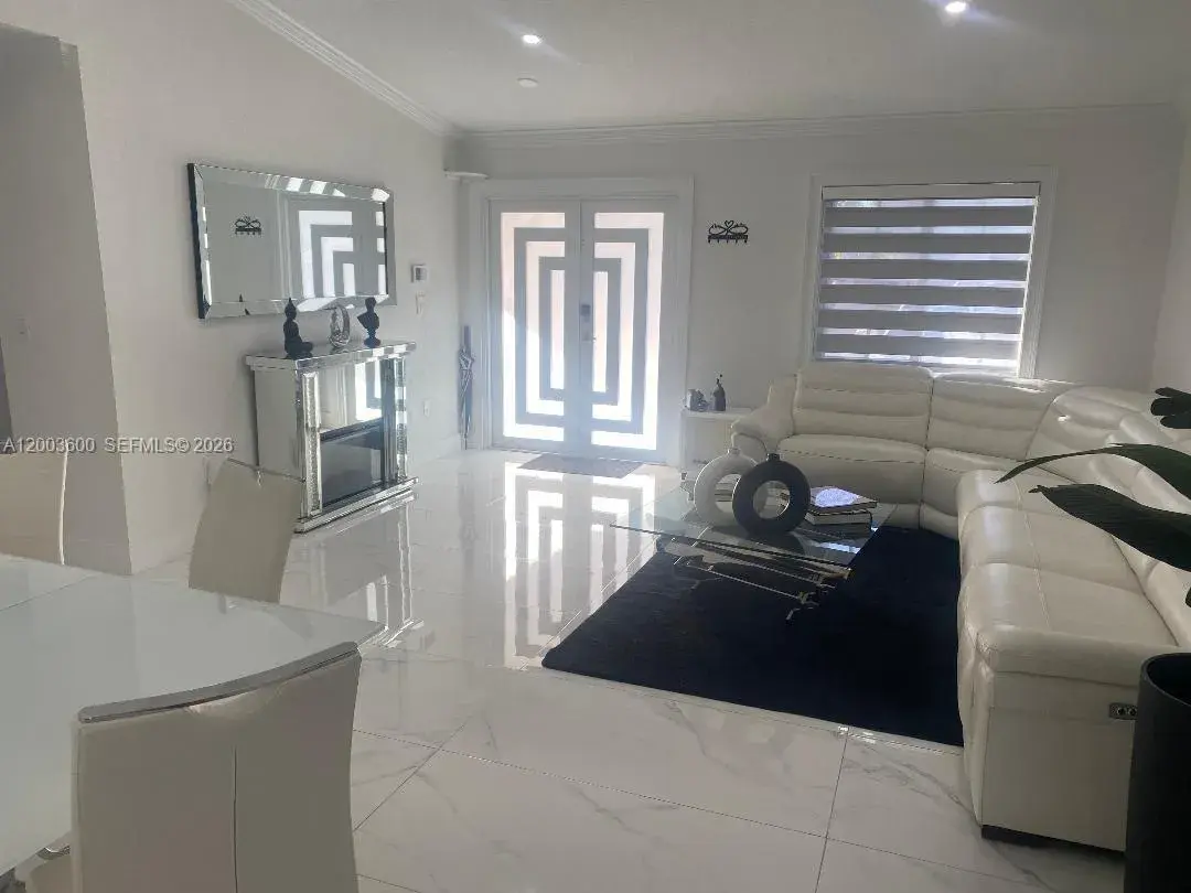 17075 SW 145th Ave, Miami FL 33177 photo 2