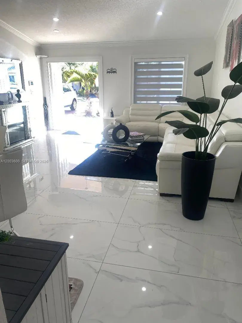 17075 SW 145th Ave, Miami FL 33177 photo 3