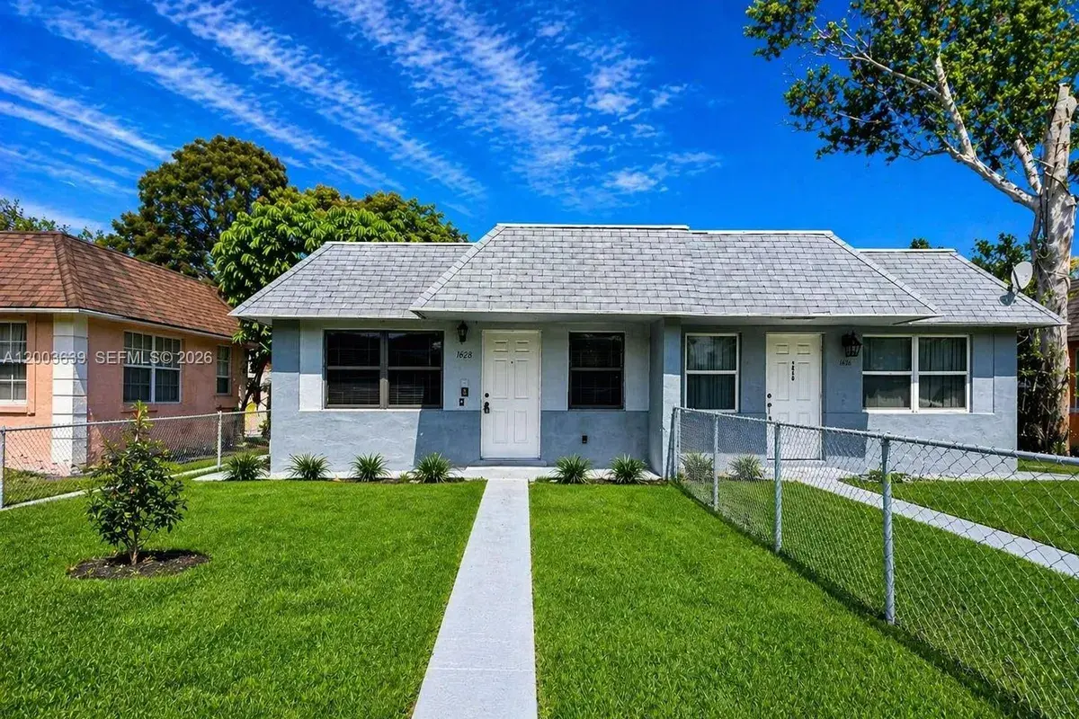 1628 NW 8th Ave, Fort Lauderdale FL 33311