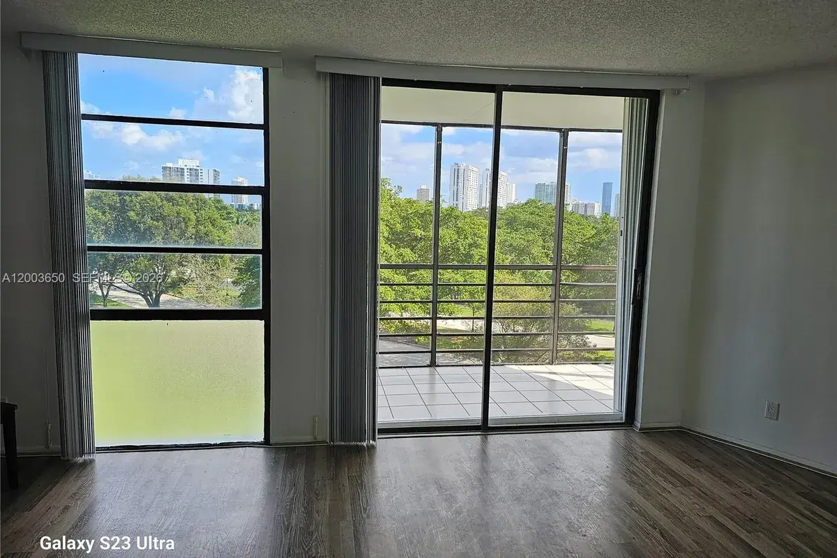 20400 W Country Club Dr # 508, Aventura FL 33180