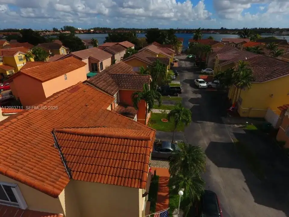 12693 NW 9th Ter, Miami FL 33182 photo 2