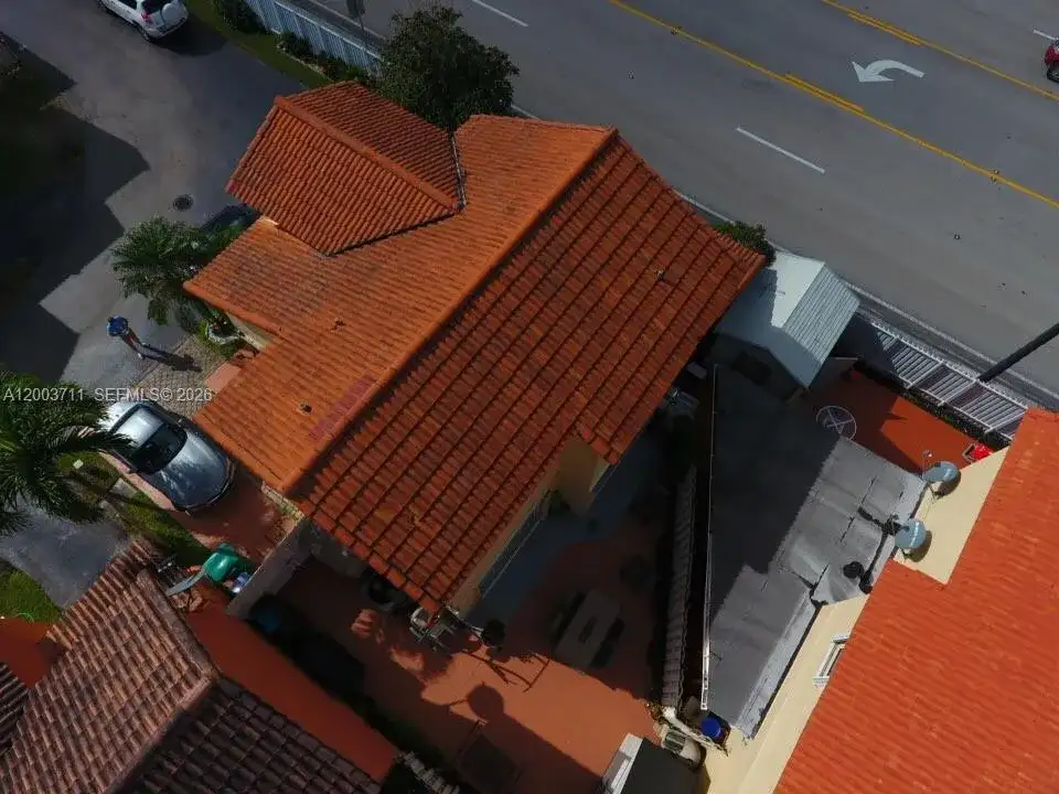 12693 NW 9th Ter, Miami FL 33182 photo 4