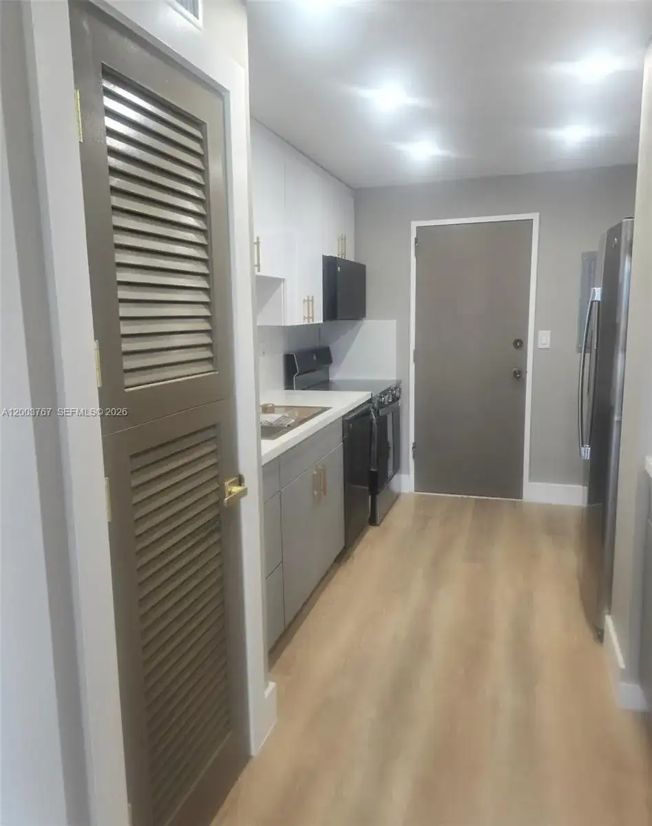 9800 W Bay Harbor Dr # 305, Bay Harbor Islands FL 33154 photo 5