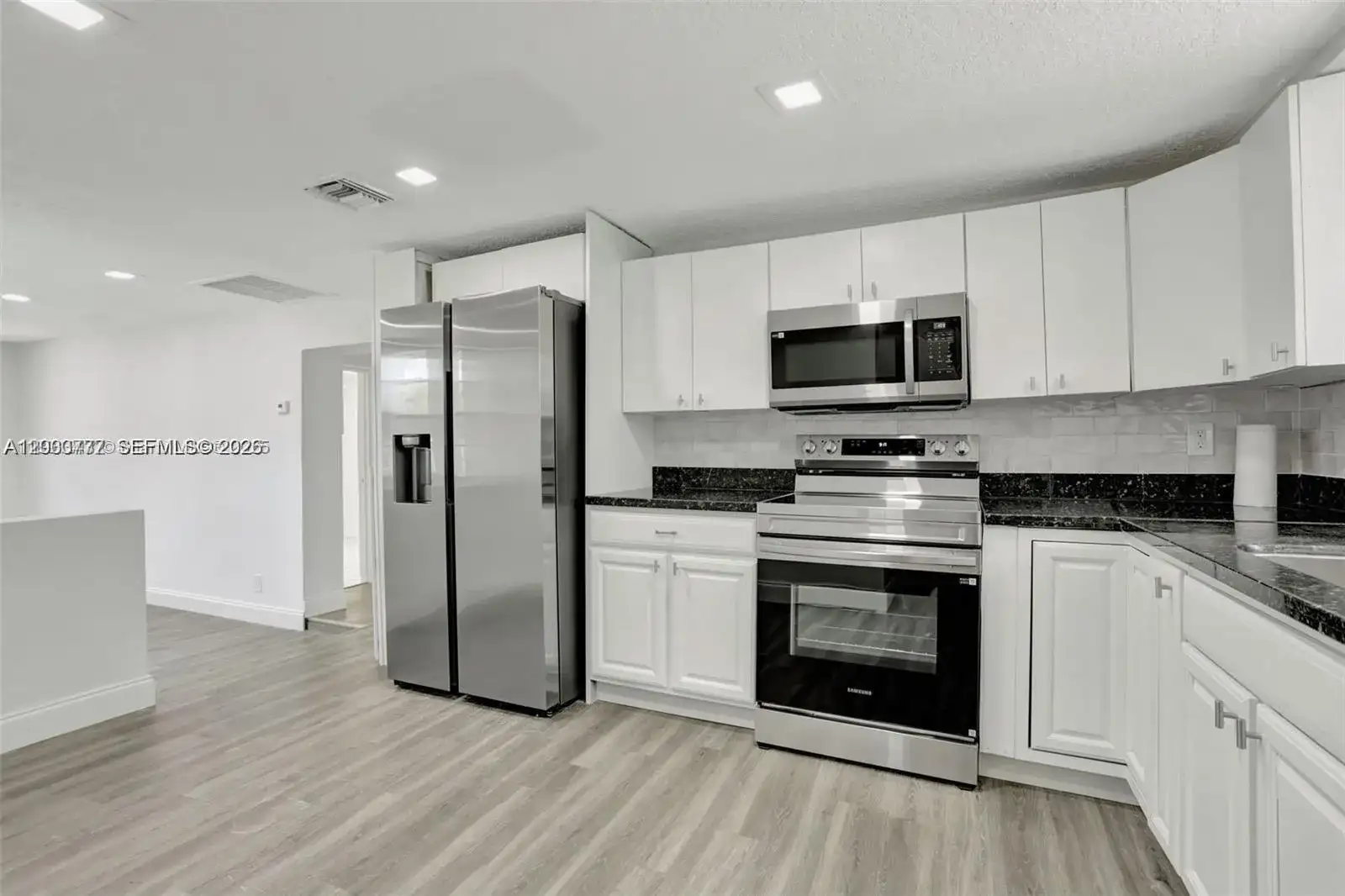 2701 NW 18th Ter # A, Oakland Park FL 33311 photo 4