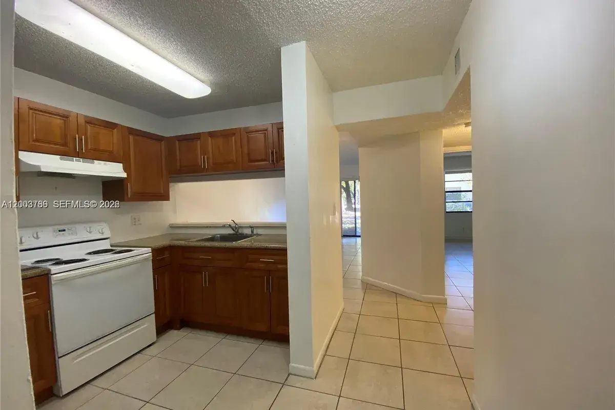 4033 Lakeside Dr # 4033, Tamarac FL 33319