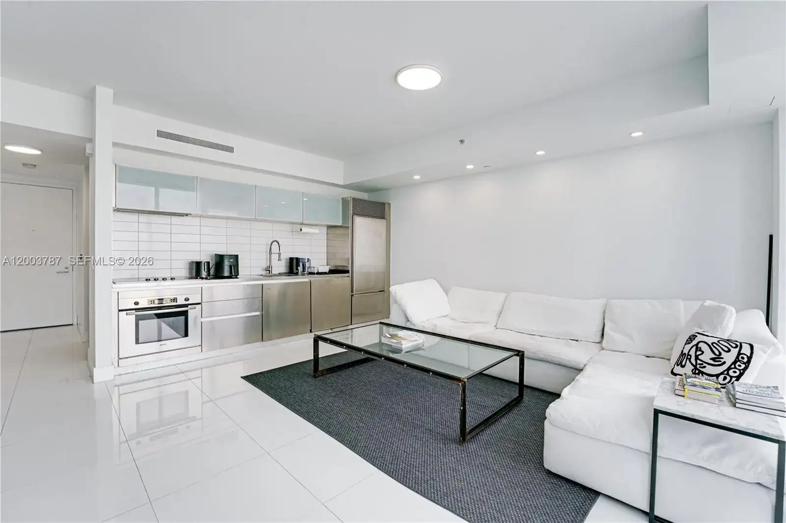 1040 Biscayne Blvd # 1905, Miami FL 33132 photo 4